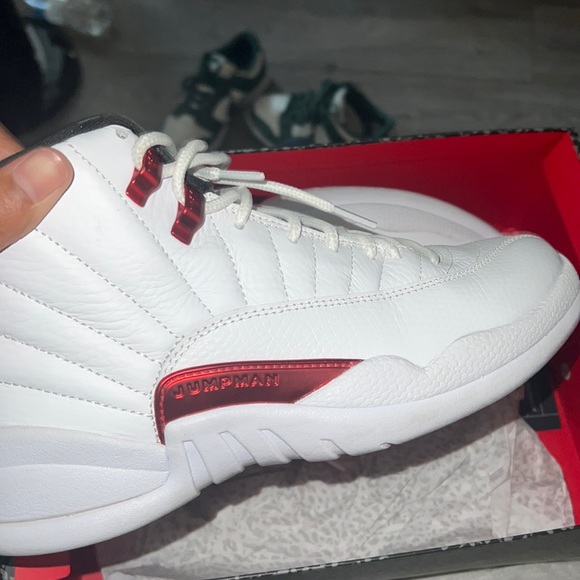 Jordan 12 Twist. worn a couple times. - Picture 3 of 4